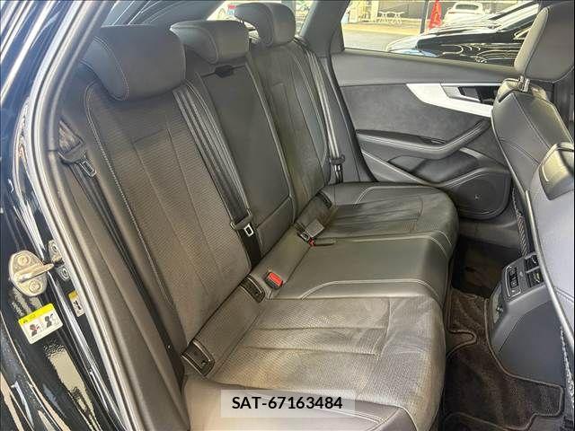 Audi A4 2022-07 8625859-11
