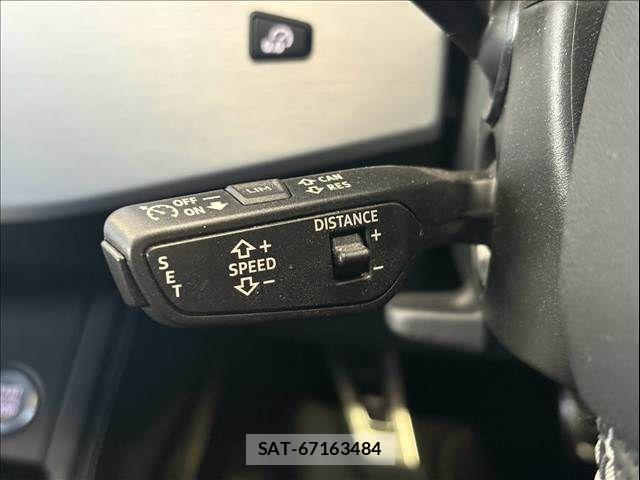 Audi A4 2022-07 8625859-4