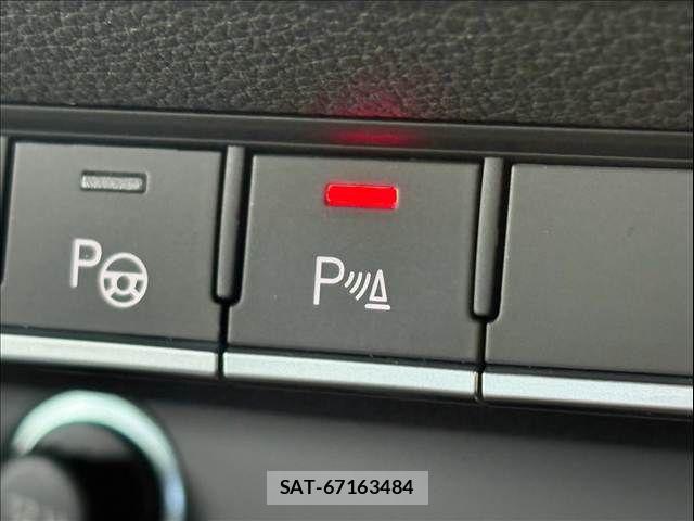 Audi A4 2022-07 8625859-7
