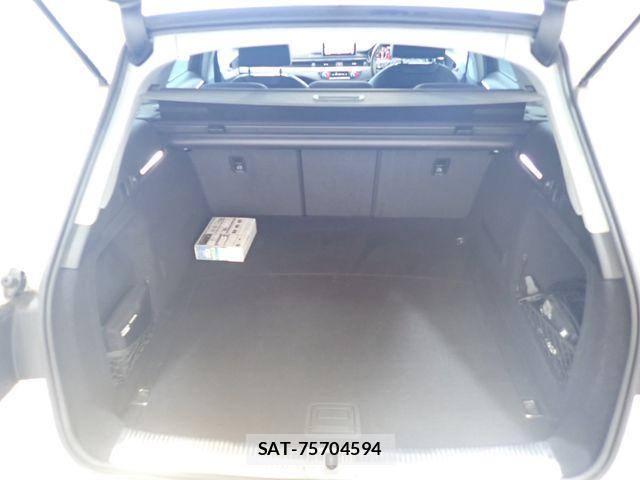 Audi A4 2018-06 8625858-26