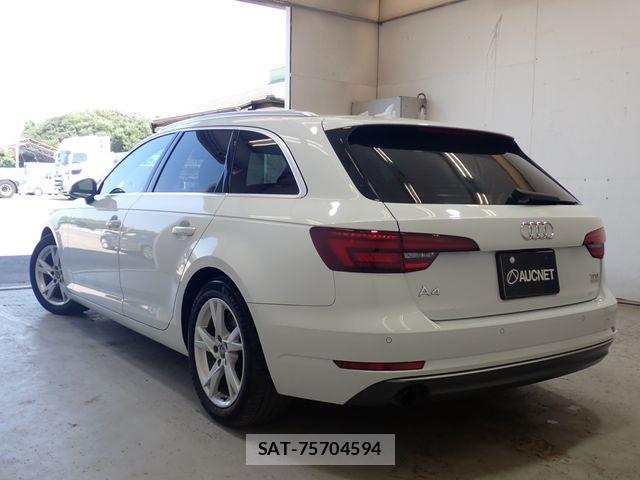 Audi A4 2018-06 8625858-2