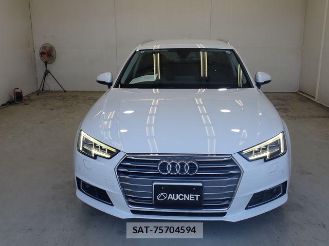 Audi A4 2018-06 8625858-4