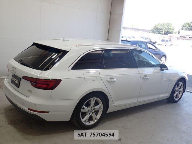 Audi A4 2018-06 8625858-7