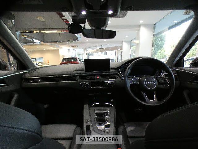Audi A4 2017-12 8658056-16