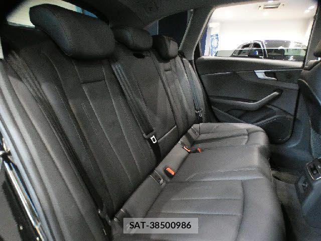 Audi A4 2017-12 8658056-28