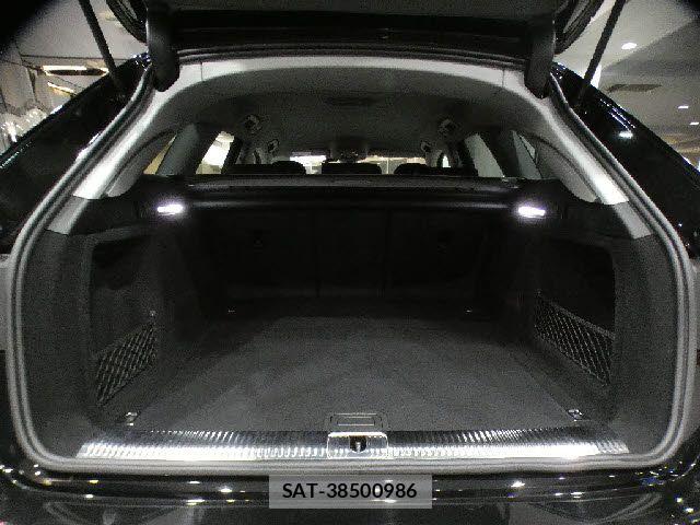 Audi A4 2017-12 8658056-29
