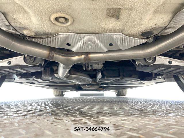 Audi A4 2017-08 8658057-10