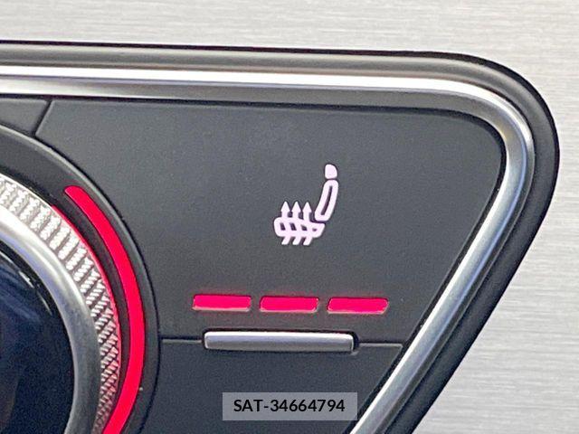 Audi A4 2017-08 8658057-4