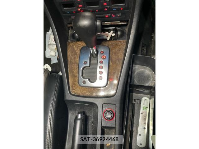 Audi A4 2007-10 8665825-16