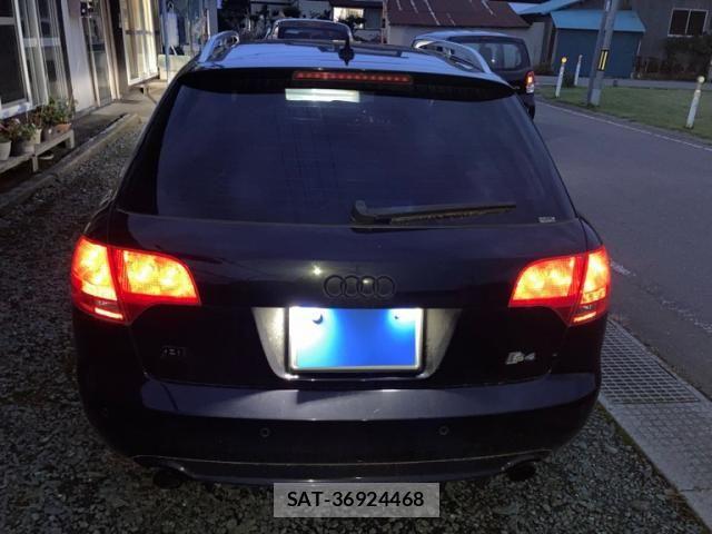Audi A4 2007-10 8665825-2