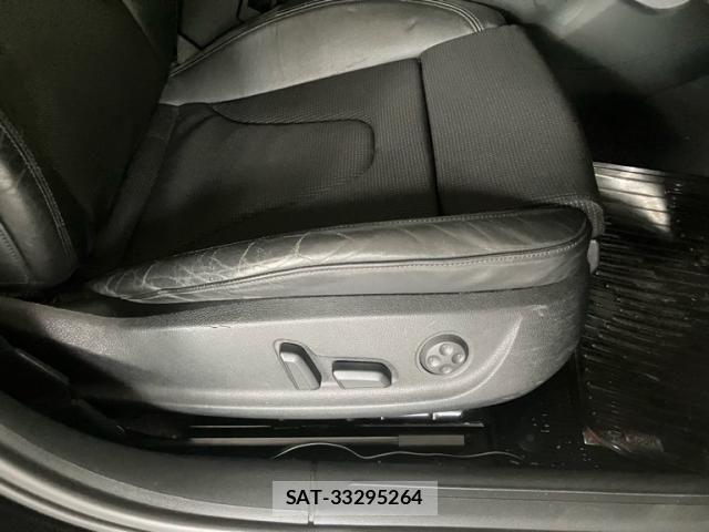Audi A4 2010-01 8740574-15