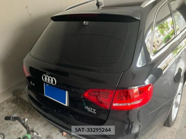 Audi A4 2010-01 8740574-3