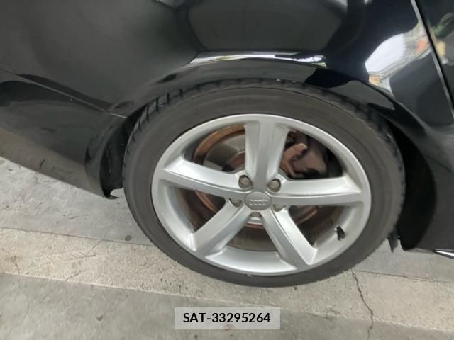 Audi A4 2010-01 8740574-7