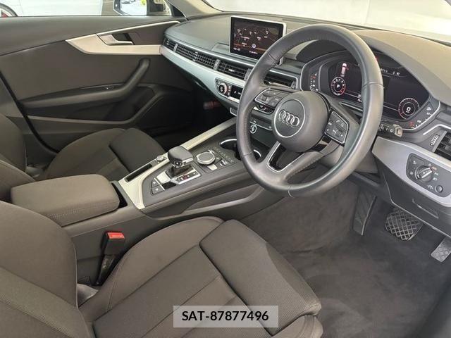 Audi A4 2019-07 8740570-1