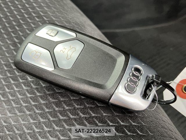 Audi A4 2021-01 8740569-26