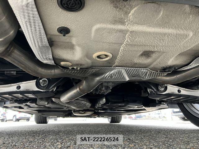 Audi A4 2021-01 8740569-28