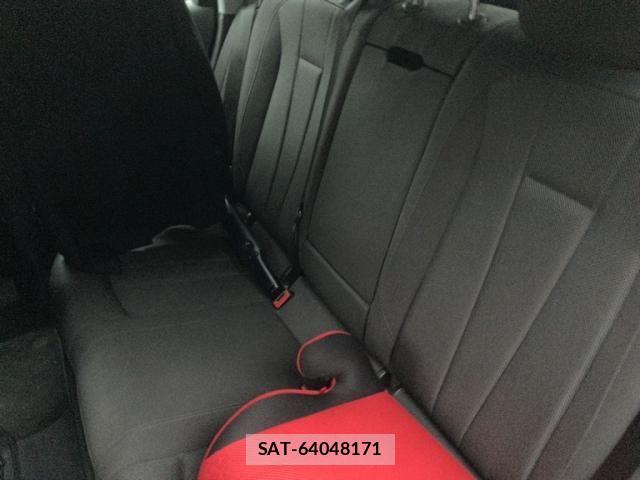 Audi A4 2018-01 8740572-14