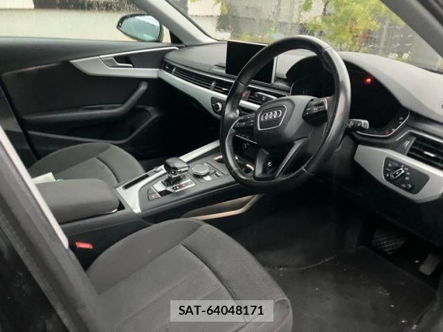 Audi A4 2018-01 8740572-17