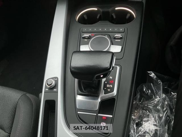 Audi A4 2018-01 8740572-27