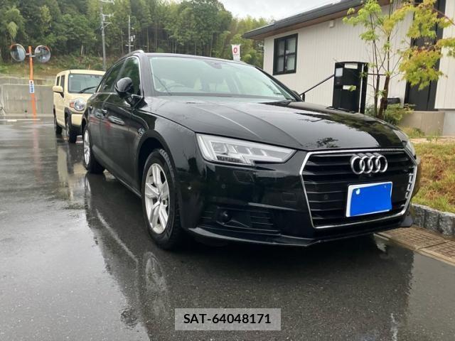 Audi A4 2018-01 8740572-2