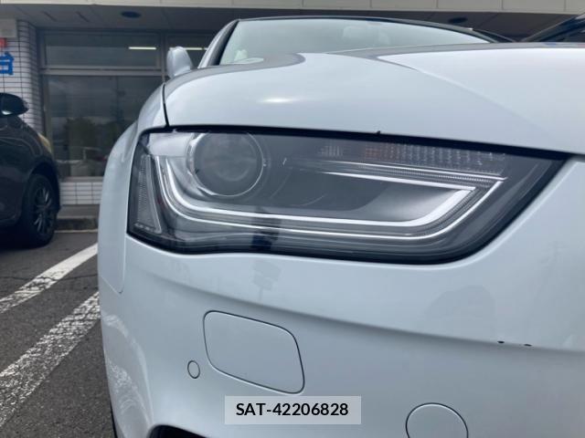 Audi A4 2016-09 8740571-2