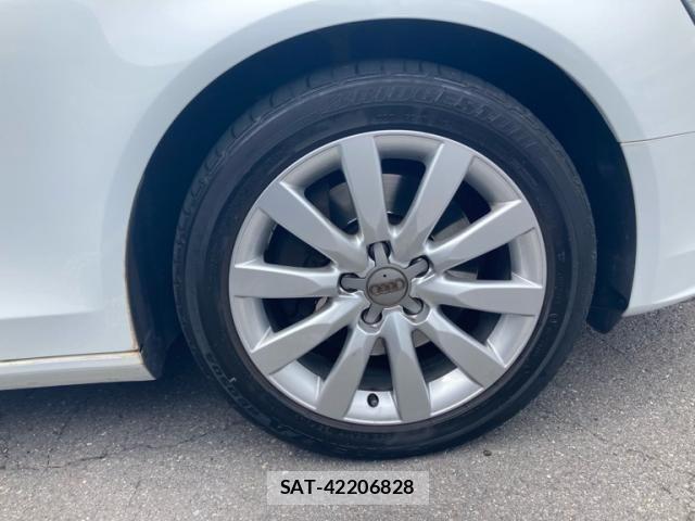 Audi A4 2016-09 8740571-3