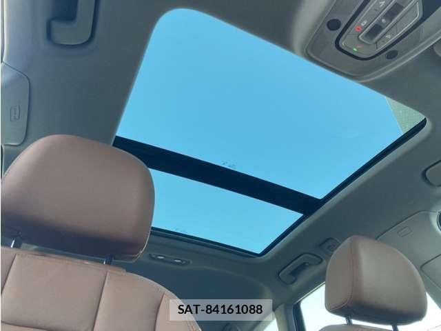 Audi A4 2024-10 8740566-8