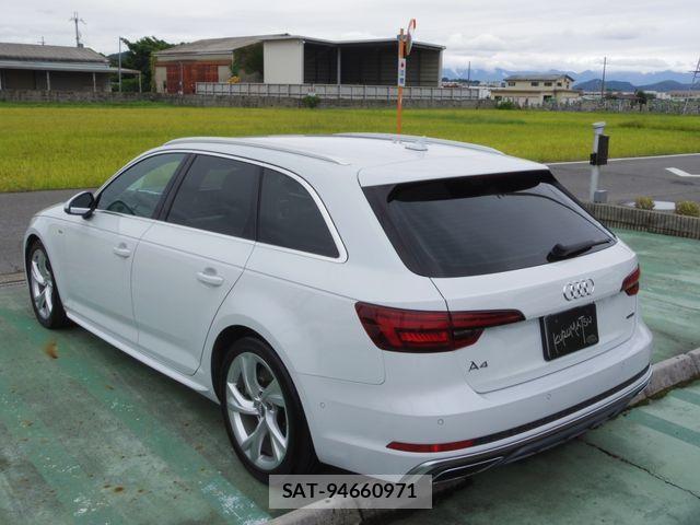 Audi A4 2019-09 8779545-7