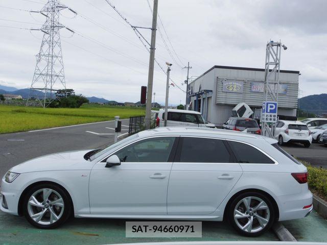 Audi A4 2019-09 8779545-8