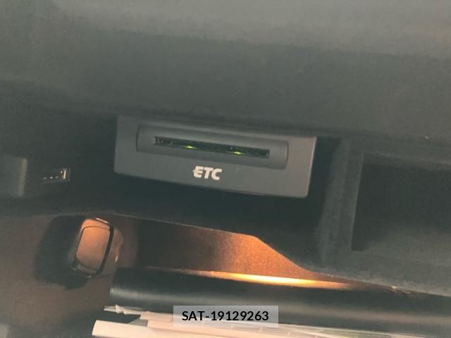 Audi A4 2014-09 8795297-24
