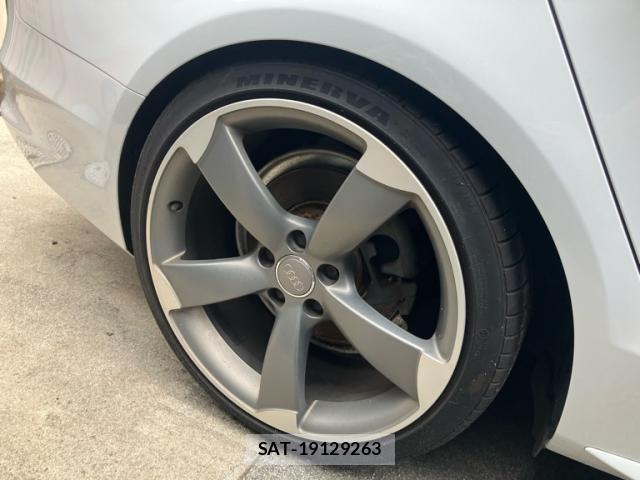 Audi A4 2014-09 8795297-7