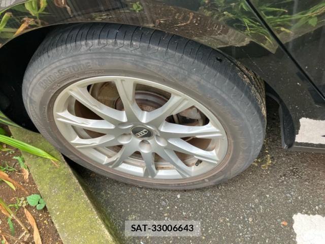 Audi A4 2017-03 8827902-6