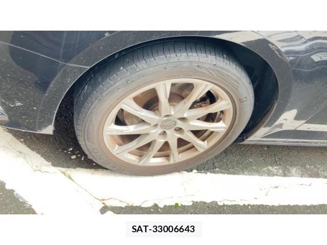 Audi A4 2017-03 8827902-7