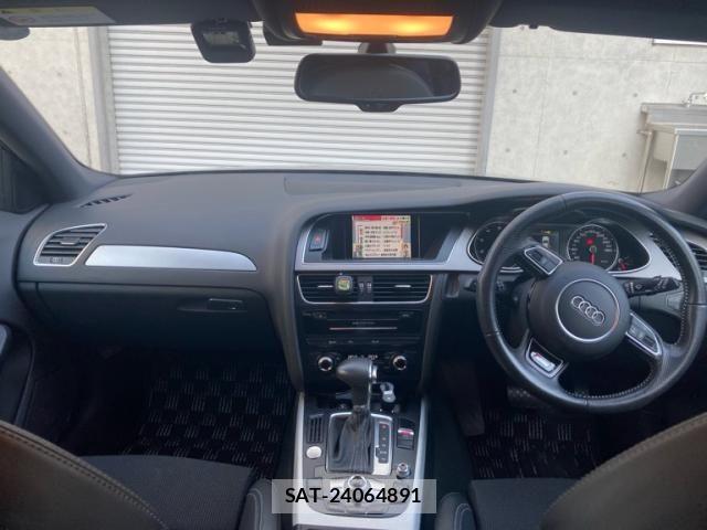 Audi A4 2013-03 8827904-12