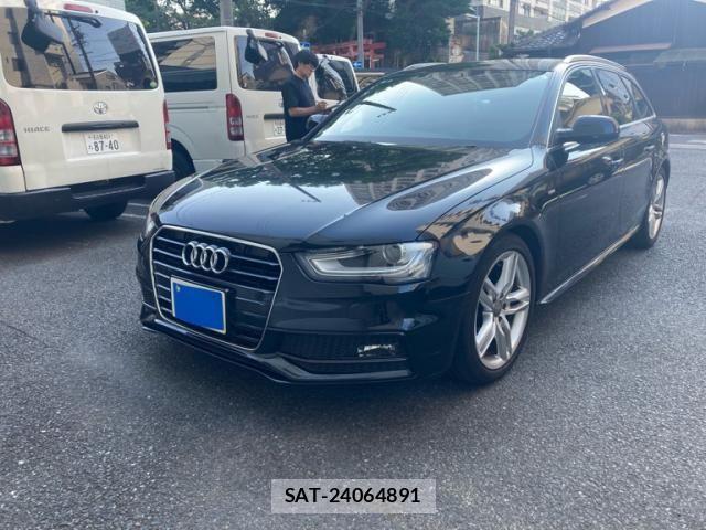 Audi A4 2013-03 8827904-1