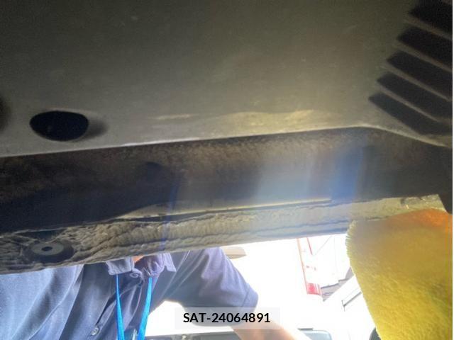 Audi A4 2013-03 8827904-25