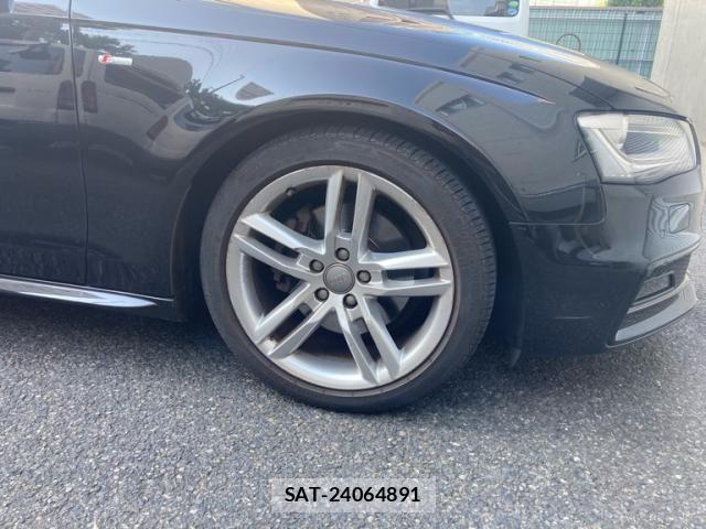 Audi A4 2013-03 8827904-2