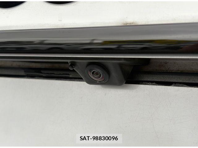 Audi A4 2023-09 8827903-15