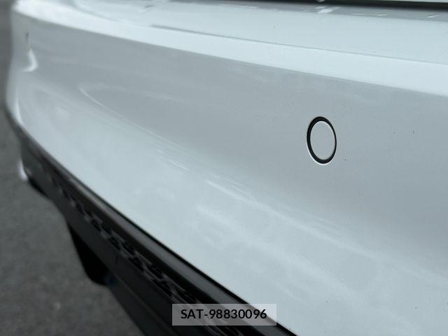 Audi A4 2023-09 8827903-16