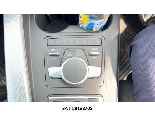 Audi A4 2017-04 8848267-17