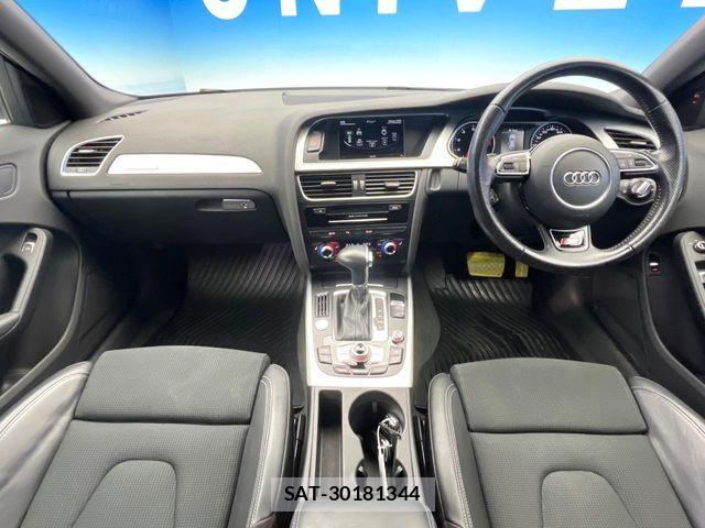 Audi A4 2015-11 8848268-1