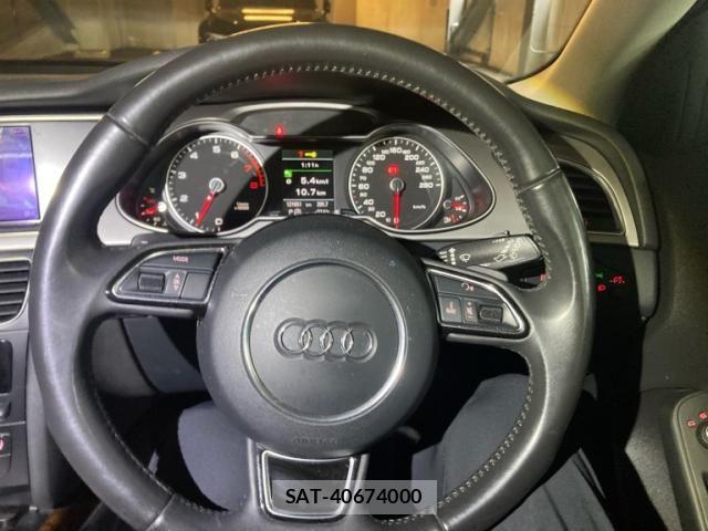 Audi A4 2012-11 8883315-15