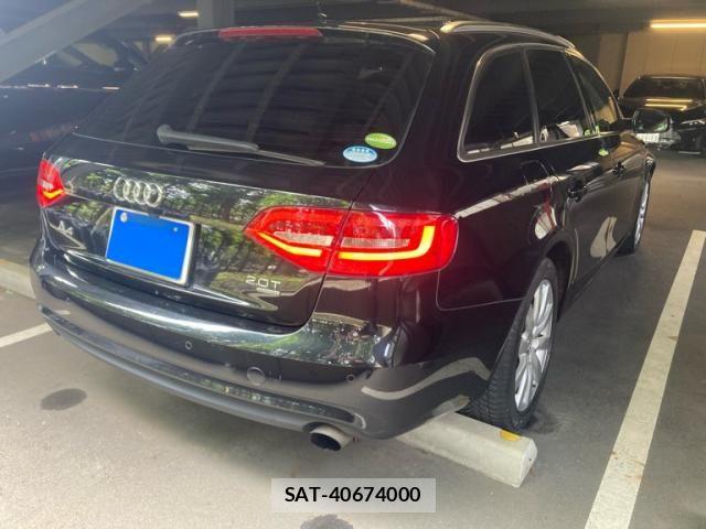 Audi A4 2012-11 8883315-3