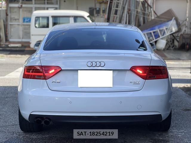 Audi A5 2012-07 1300684-15