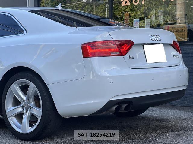 Audi A5 2012-07 1300684-17