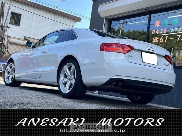 Audi A5 2012-07 1300684-2