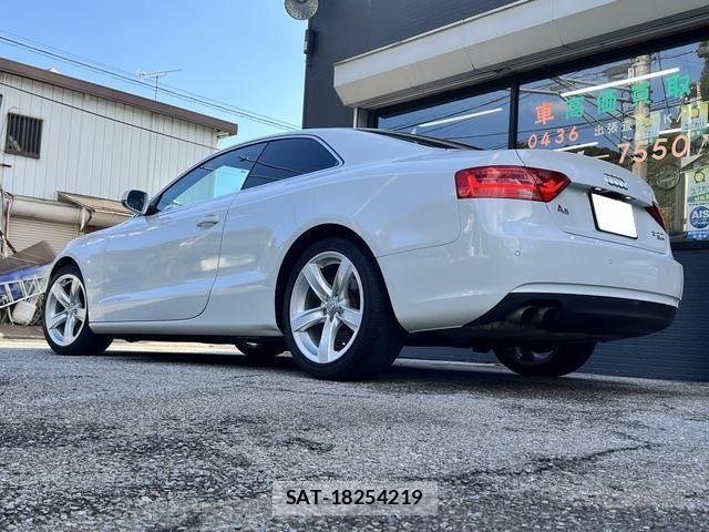 Audi A5 2012-07 1300684-7