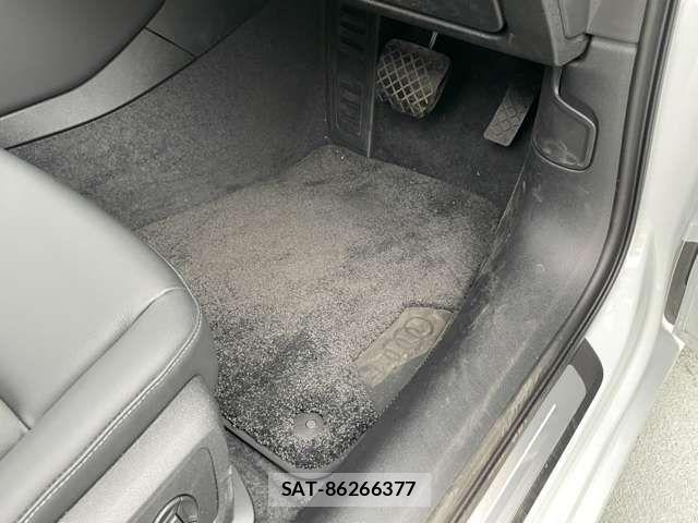 Audi A5 2025-10 4320339-16