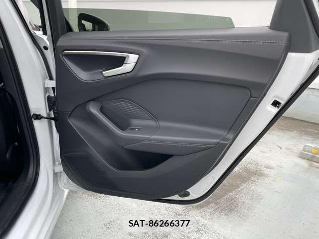 Audi A5 2025-10 4320339-17