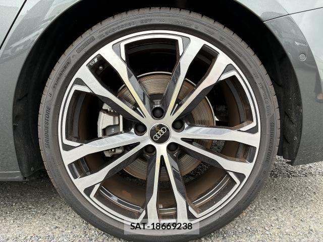 Audi A5 2025-12 8128984-13
